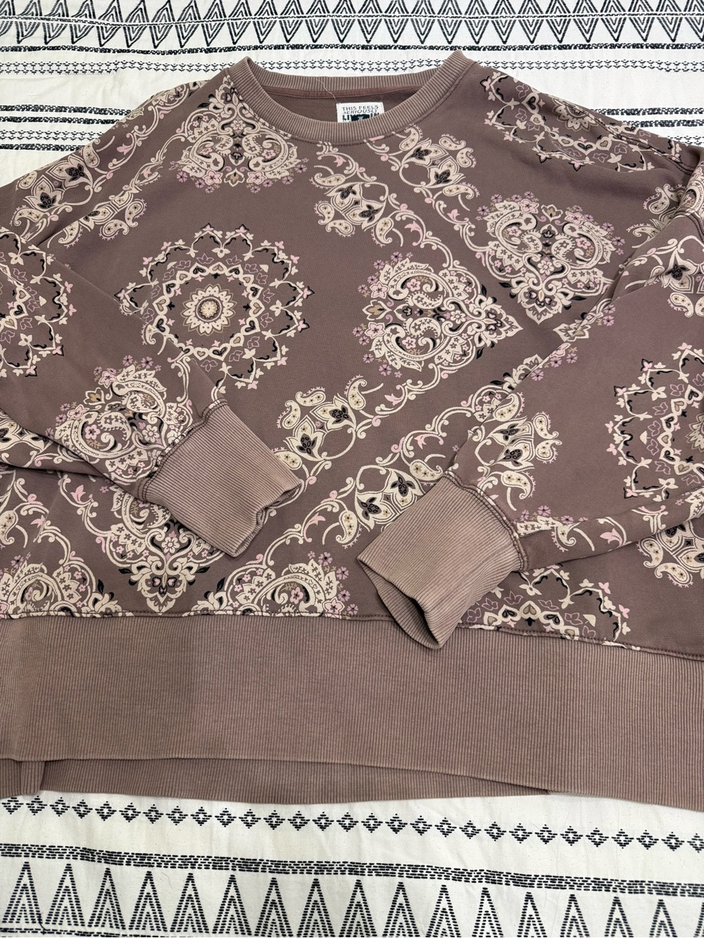 American Eagle Outfitters Brown Floral Pullover